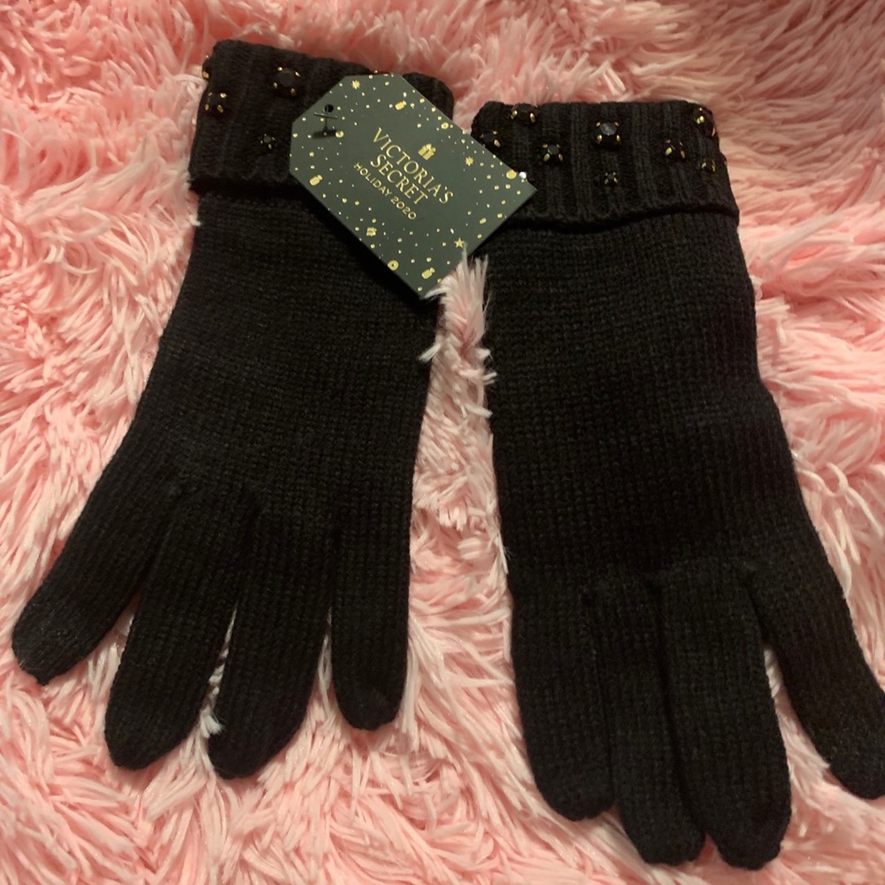 NWT💕✨ Victoria Secret Embellished Gloves 🥶 Blush